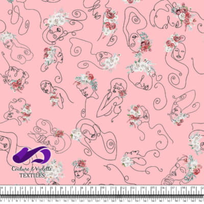 Pour le Rose - Crowns of rose on strawberry background