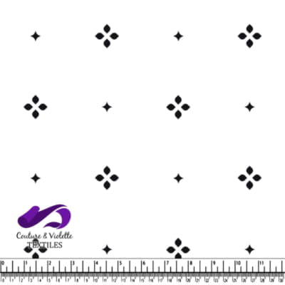 Minimalist serenity - petals dusty white